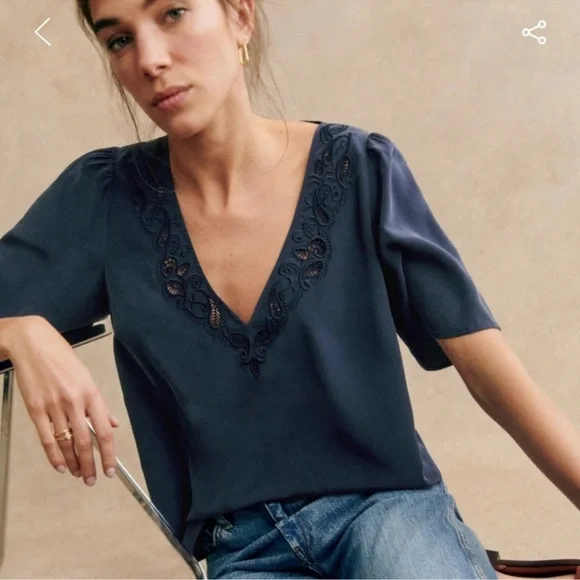 Sézane SILK Minara Blouse -Navy - Size 6 / 38 NWOT - Picture 1 of 7